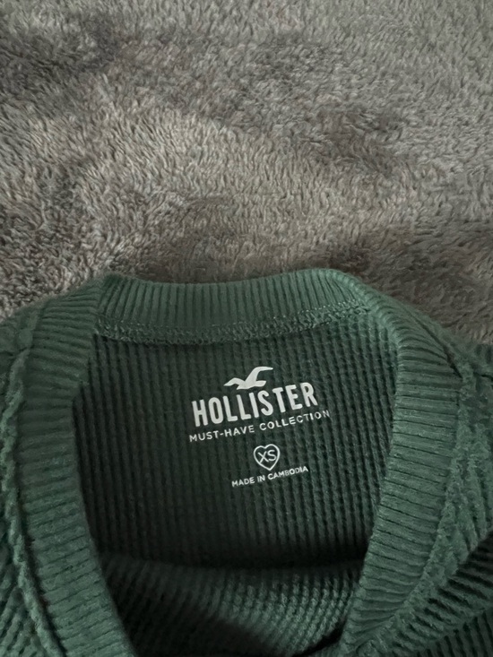 Hollister Ribbed Crewneck Tank - Black & Deep Green - Picture 2 of 3